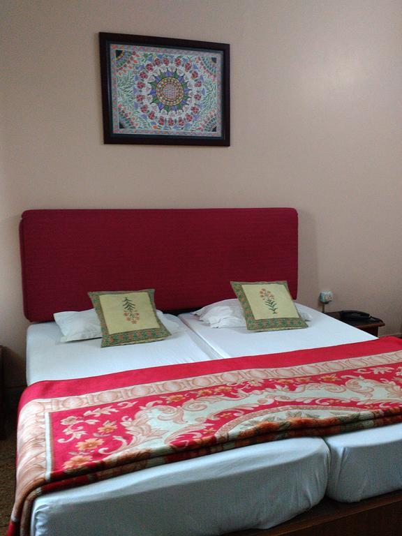 Hotel Ajaya Варанаси Номер фото
