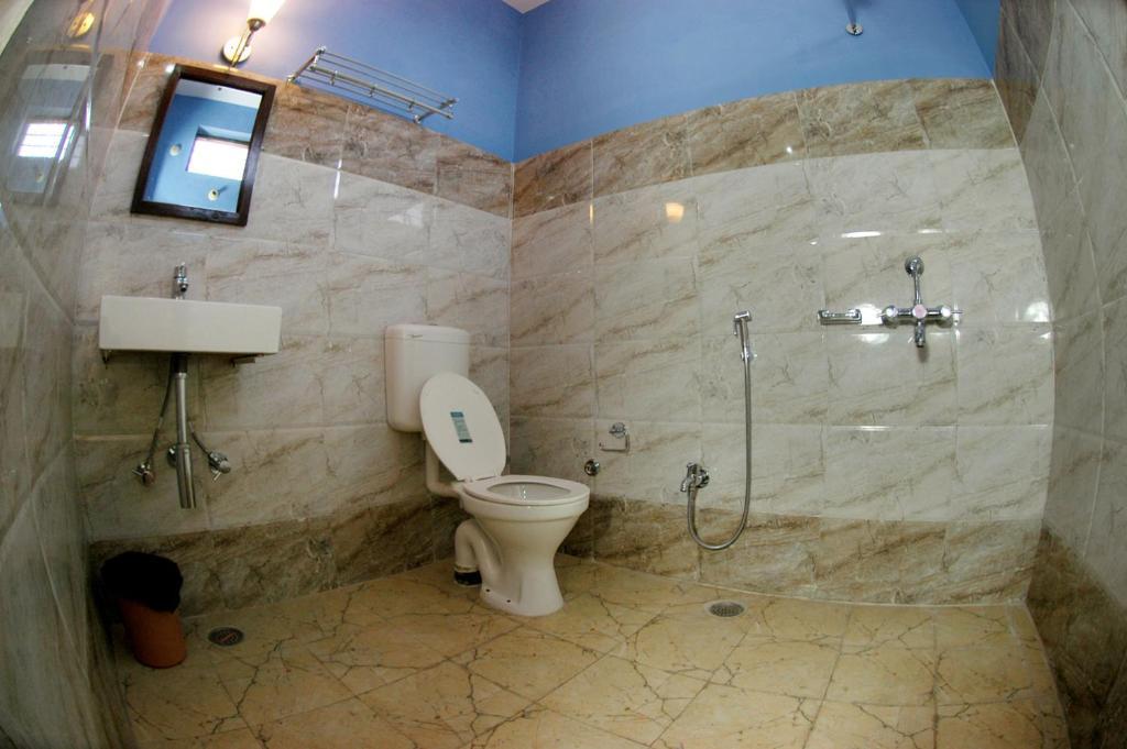 Hotel Ajaya Варанаси Номер фото